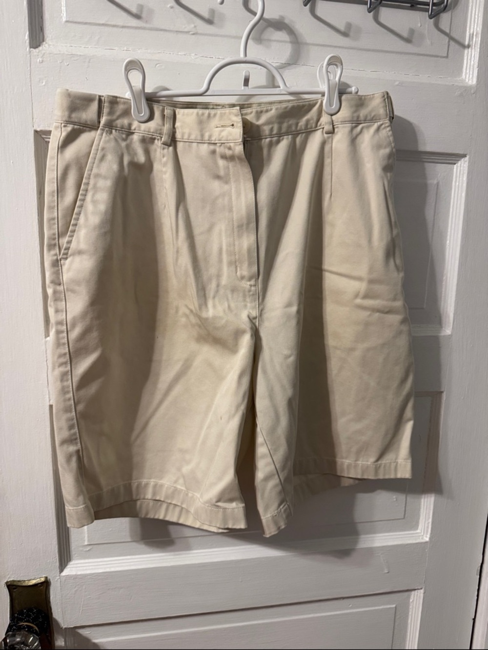 Men's Beige Classic Chino Shorts